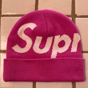 Supreme Big Logo Beanie Magenta
